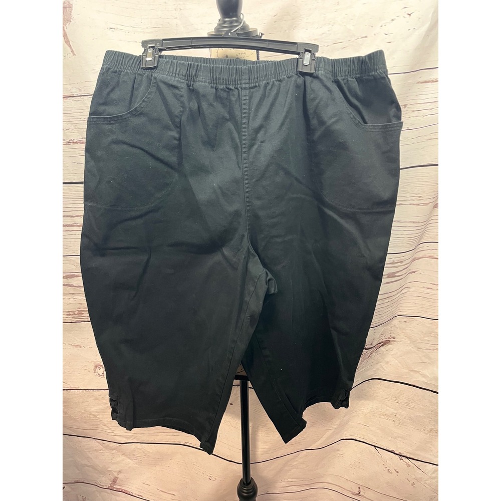 Croft & Barrow Womens Plus 3X Black Pull On Elastic Waist Capri Shorts Pockets